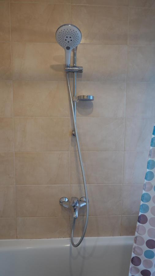 Cozy Telliskivi Apartment Near City Centre タリン エクステリア 写真